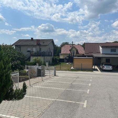 Room Oaza Miru Maribor Buitenkant foto