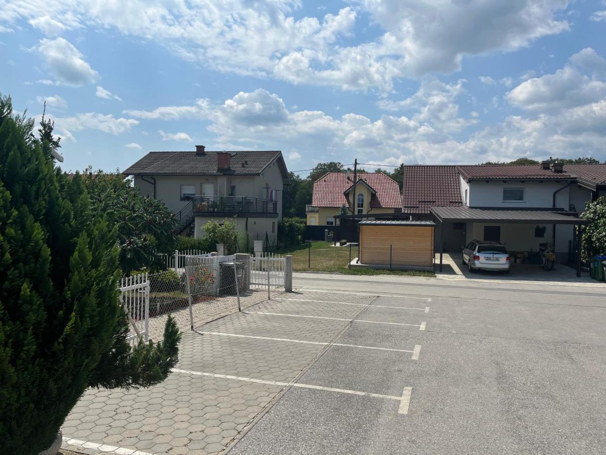 Room Oaza Miru Maribor Buitenkant foto